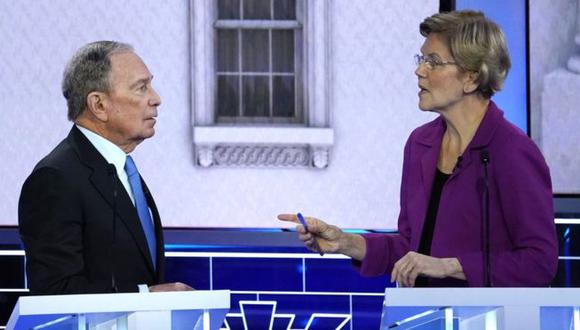 La senadora Elizabeth Warren empezó su intervención atacando a Michael Bloomberg, exalcalde de Nueva York. (Foto: Reuters, vía BBC Mundo).
