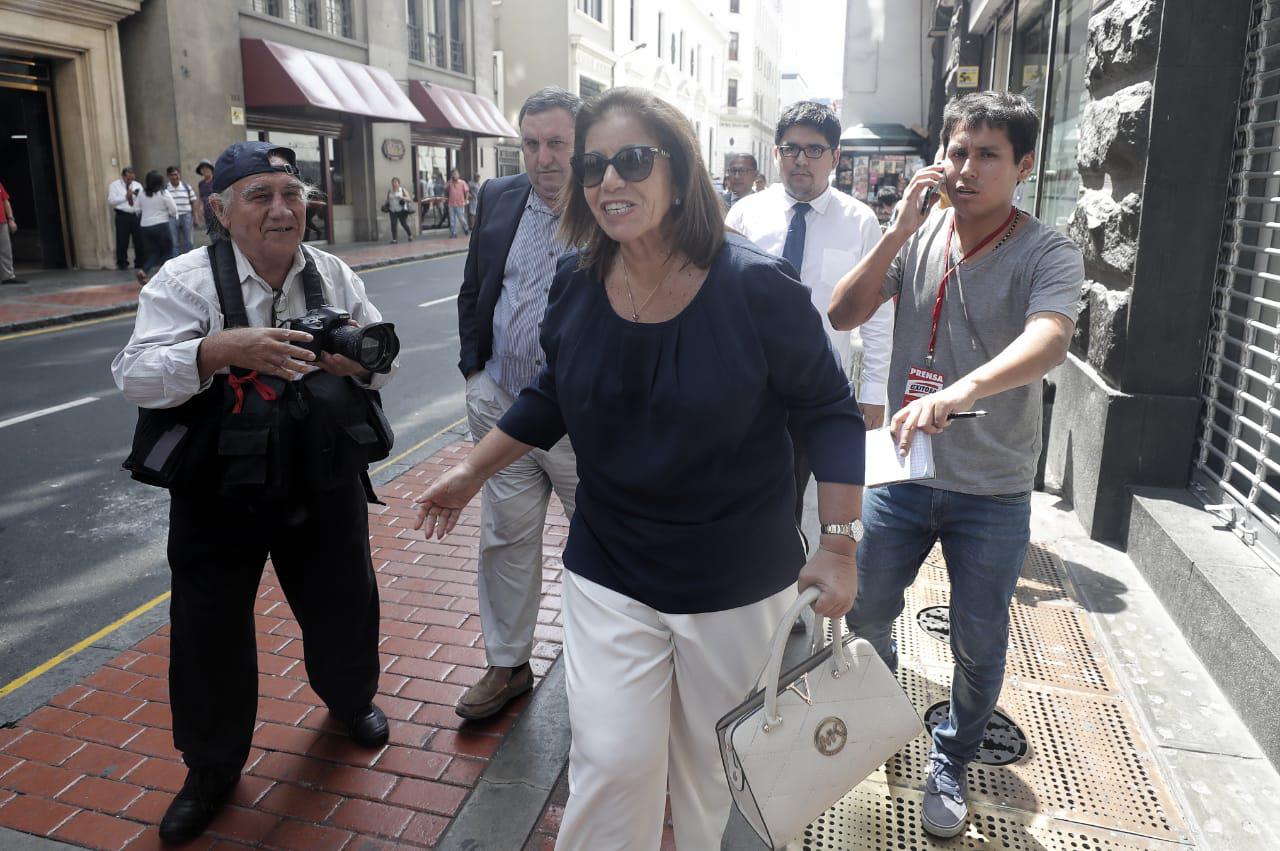 Lourdes Flores llega al Ministerio Público para declarar como testigo ante el fiscal José Domingo Pérez (Foto: GEC)
