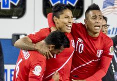 Raúl Ruidíaz a favor de jugar con 2 delanteros en Selección Peruana