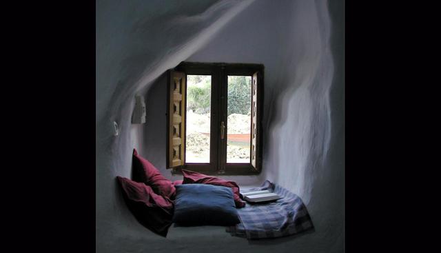 Sentirás que lees un libro dentro de un iglú, pero obviando las bajas temperaturas. La decoración es completada con mantas y coloridos cojines. (Foto:Margaret /Flickr bajo licenciade Creative Commons)
