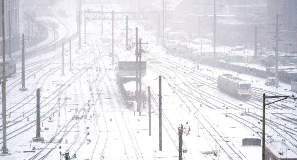 Tormenta de nieve que golpea a Estados Unidos deja a 130.000 hogares sin  energía y se cancelan miles de vuelos | MUNDO | EL COMERCIO PERÚ