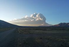 Moquegua: alerta de dispersión de cenizas tras emisiones continuas del volcán Ubinas