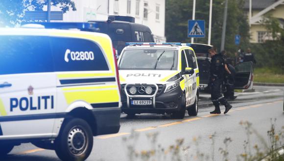 El ataque contra el centro islámico Al Noor, el sábado en Baerum, una zona residencial en los alrededores de la capital noruega, dejó un herido leve. (EFE).