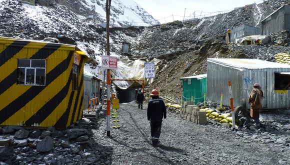 El último jueves, cinco trabajadores fallecieron aplastados por rocas y hielo al interior del socavón de la mina Gavilán de Oro, de la contrata minera Migman. (Foto referencial: archivo Carlos Fernández)
