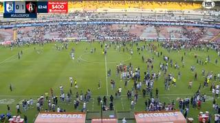 Querétaro vs. Atlas quedó suspendido tras violento enfrentamiento entre hinchas | VIDEO