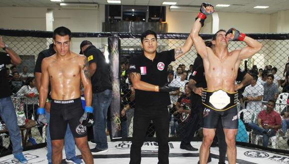 San Martín sumó su octava victoria como profesional de las MMA. (Foto: Brenda Sotomayor)