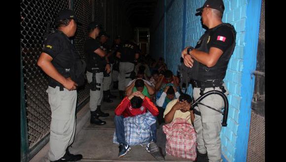 INPE traslada a 133 internos del penal Lurigancho al de Ancón