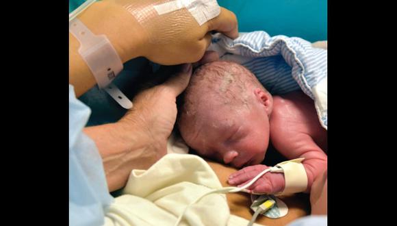 Histórico: Nació el primer bebé de un útero trasplantado