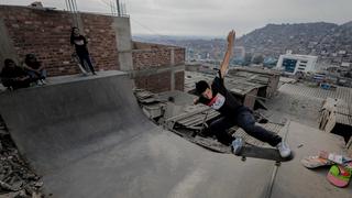 Willy Quispe, el ‘skater’ que desde su rampa en VMT sueña con llegar alto y ser ejemplo para los jóvenes 