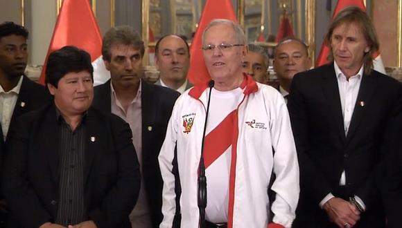 PPK recibió y felicitó a los jugadores de la selección peruana, así como al entrenador Ricardo Gareca en Palacio de Gobierno. (Facebook)