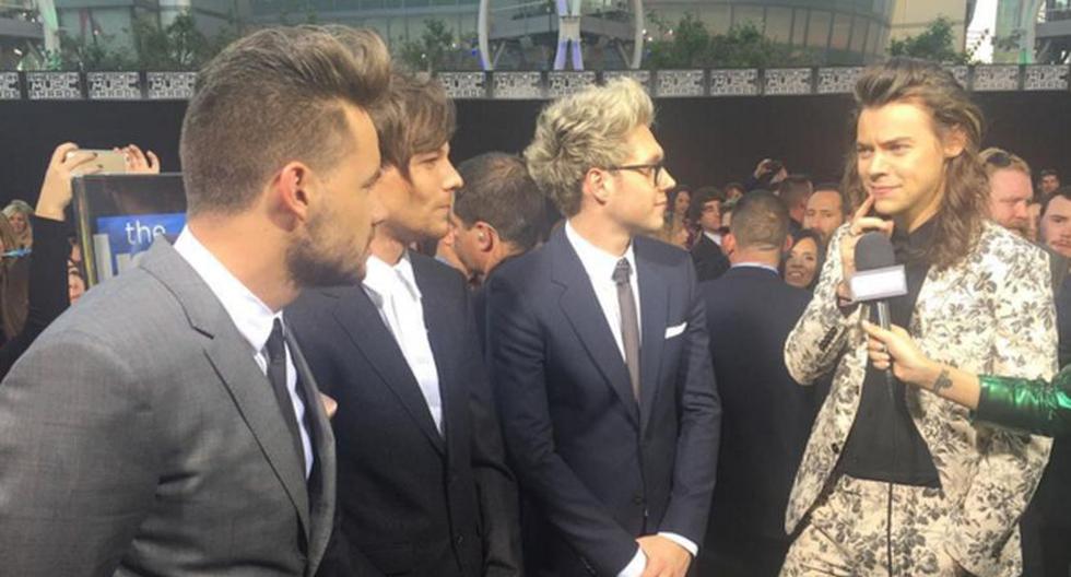 One Direction llegó a la gala de los American Music Awards 2015 luciendo todo su glamour. (Foto: Instagram oficial)