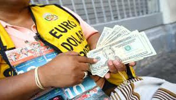 Delincuentes roban US$15 mil a cambista en el Cercado