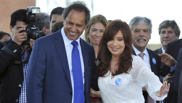 Kirchnerista Daniel Scioli lidera encuesta presidencial