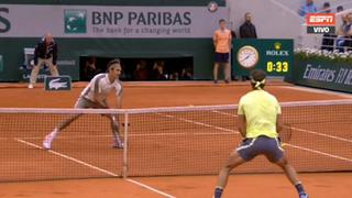Federer vs. Nadal: los reflejos del mallorquín para responder sobre la net [VIDEO]