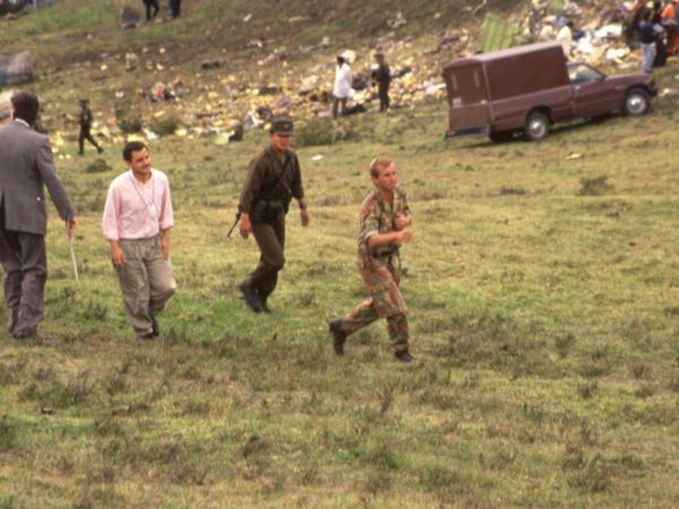 Sicarios de Pablo Escobar que aún están vivos tienen la verdad sobre este atentado, pero se han negado a hablar. (Foto: Archivo / EL TIEMPO).