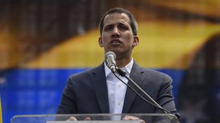 Guaidó pidió al papa Francisco que medie para que Maduro deje el poder