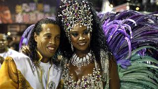 Desde Maradona hasta Ronaldinho: ¿qué famosos futbolistas han sabido divertirse en el Carnaval de Río?