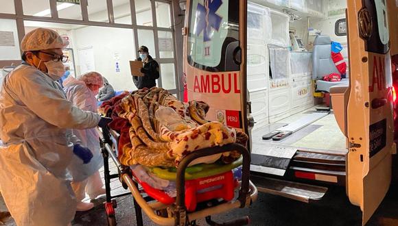 Embarazada de 27 semanas fue llevada en ambulancia al aeropuerto. (Foto: Diresa Piura)