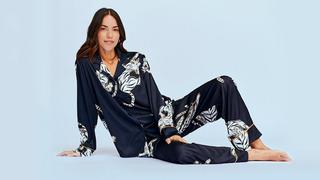 Disfruta de pijamas suaves y de alta calidad en Simoné Sleepwear