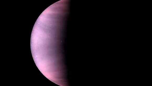 Esta imagen de luz ultravioleta del planeta Venus fue tomada por el Telescopio Espacial Hubble de la NASA. (Foto: Créditos: NASA / ESA / Space Telescope Science Institute)