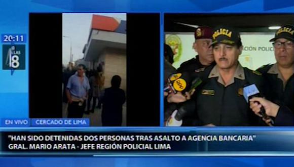 El general Mario Arata, jefe de la Región Policial de Lima, informó que luego de una persecución de aproximadamente seis cuadras se logró con la captura de estas dos personas. (Foto: Captura Canal N)