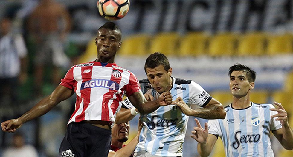 Junior pudo sacar ventaja en su casa ante Atlético Tucumán con gol de Robinson Aponzá, por la ida de la tercera fase de la Copa Libertadores. (Foto: EFE)