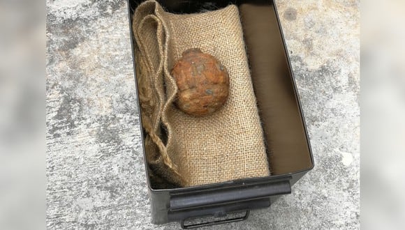 El artefacto de la I Guerra Mundial, hallado el sábado en la planta Calbee Snacks, fue neutralizada sin problemas. (Foto: AFP)