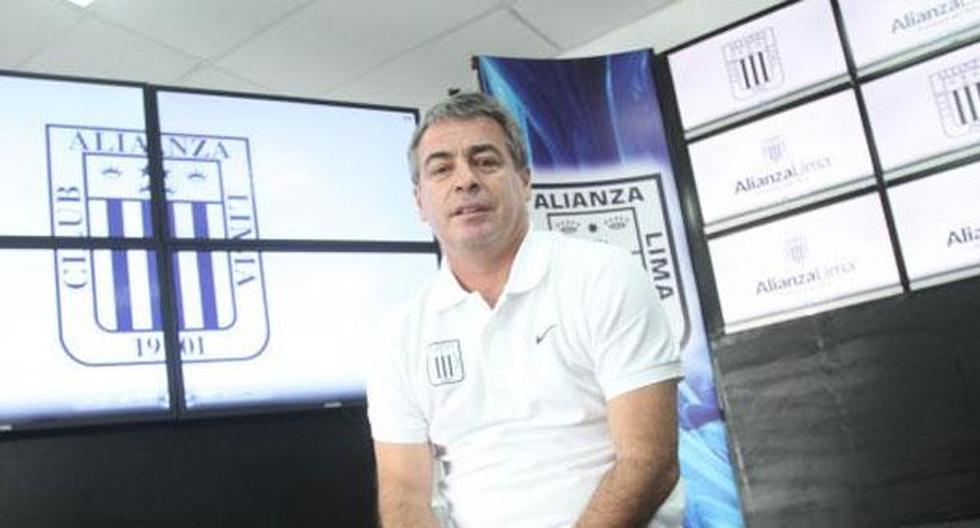 Pablo Bengoechea, técnico de Alianza Lima, se manifestó sobre los rumores que colocaban a Irven Ávila en tienda blanquiazul para reemplazar a Lionard Pajoy. (Foto: Twitter)