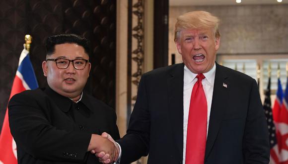 Donald Trump dice haber recibido una "preciosa carta" de norcoreano Kim Jong-un. (AFP).