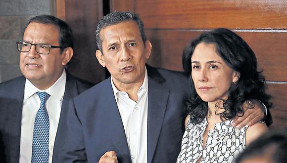 Ollanta Humala abandonó el penal de la Diroes, en Ate, una hora después de que su esposa, Nadine Heredia, saliera de la cárcel. Al dejar la prisión, se fue al local del Partido Nacionalista, en Jesús María. (Foto: Lino Chipana/ El Comercio)
