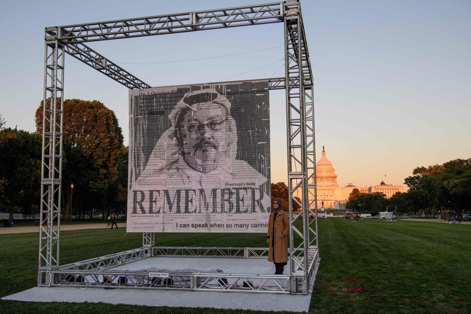 Journalist Jamal Khashoggi was assassinated in 2018 inside the Saudi embassy in Istanbul.  Turkish and American Intelligence Services point to Bin Salman as the mind behind the crime.  (Photo: Nicholas Kamm / AFP)