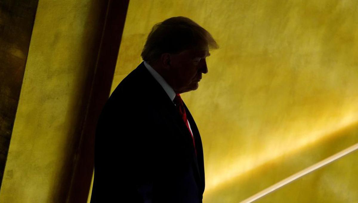 Donald Trump reaccionó rápidamente al anuncio de Pelosi y calificó el inicio de las pesquisas para abrir un juicio político contra él de "basura" y "caza de brujas". (Foto: Reuters))