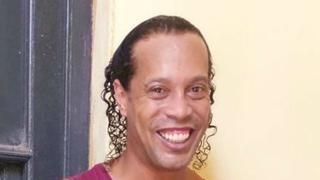 Ronaldinho, feliz en sus primeros días dentro de una cárcel en Paraguay