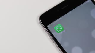 WhatsApp prueba la opción de denunciar mensajes en una conversación