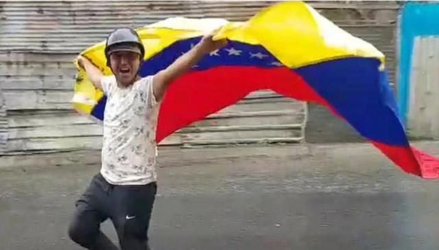 Jhonny Godoy recibió 2 disparos y luego fue asfixiado con un pañal por protestar contra Nicolás Maduro. Foto: Jhonny Godoy