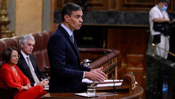 El presidente del Gobierno de España, Pedro Sánchez, pronuncia un discurso durante el debate parlamentario sobre el Estado de la Nación, el 12 de julio de 2022. (Pierre-Philippe MARCOU / AFP).