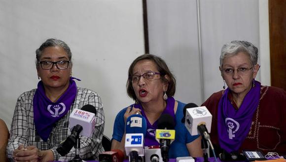 Entre los miembros del cuerpo colegiado de la agrupación opositora está la activista feminista nicaragüense costarricense Ana Quirós (a la derecha), expulsada en noviembre de 2018 de Nicaragua. (Foto: EFE)