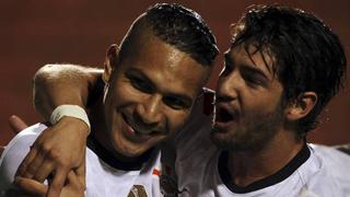 Copa Libertadores: Corinthians venció 2-0 a Millonarios con goles de Guerrero y Pato
