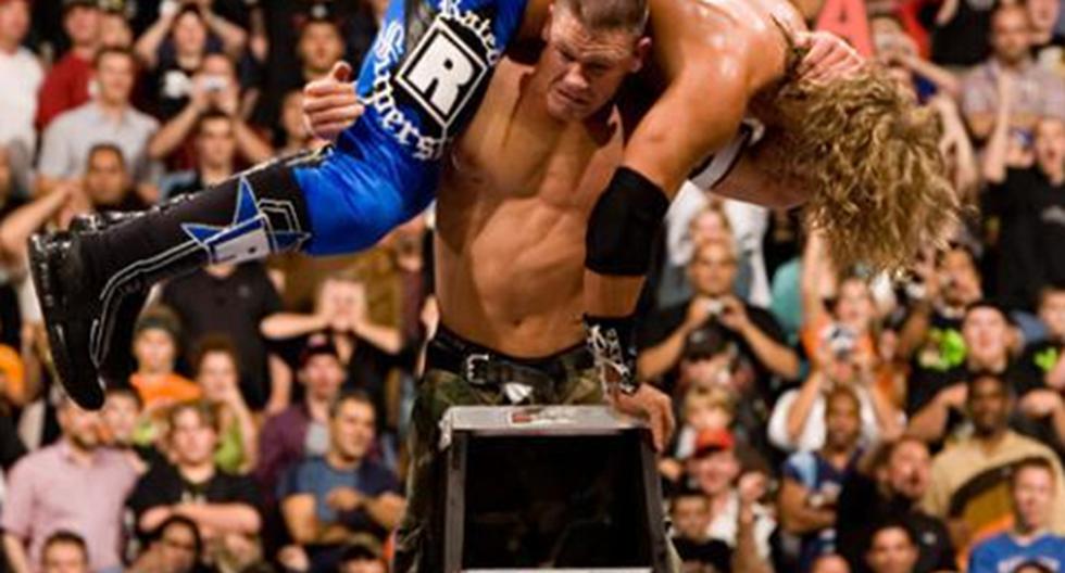 Brutal combate entre Cena y Edge (Foto: Difusión)