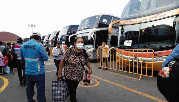 Empresas de transportes aclaran si pasajeros pueden viajar este miércoles.