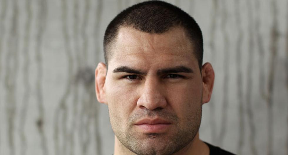 Cain Velasquez confirma que tendrá una cirugía en la espalda después de UFC 207 | Foto: Getty