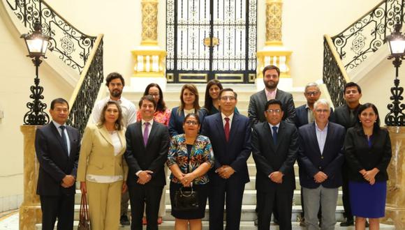 Presidente Martín Vizcarra se reunió con los virtuales congresistas del Partido Morado (Presidencia)