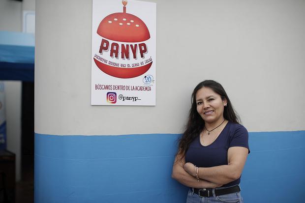 Dozens of hungry students from the University of Lima arrive at Panyp every day.  Social networks are the best allies in spreading your sandwiches.  