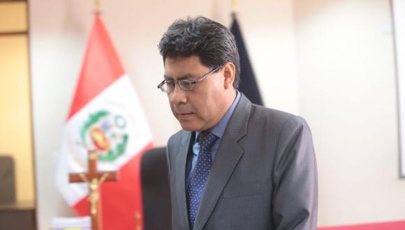El fiscal Germán Juárez retornó anoche al Perú procedente de Brasil, donde tomó la declaración de Marcelo Odebrecht.