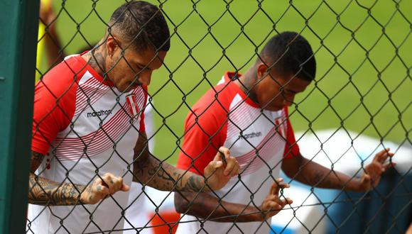 El plantel de la Blanquirroja se entrenó en el CT Barra Funda del Sao Paulo FC. El Perú vs. Brasil define el paso de ambas selecciones a cuartos de final de la Copa América. (Foto: Daniel Apuy / El Comercio)