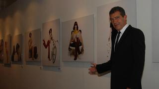 Antonio Banderas inauguró muestra fotográfica “Women in Gold”