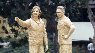 FIFA se pronunció sobre polémicas esculturas de Ricardo Gareca y Paolo Guerrero