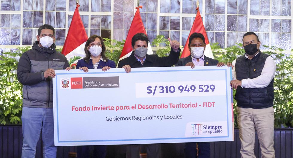 Castillo anunció el incremento de la partida del FIDT a S/500 millones en la Ley de Presupuesto para el 2023. (Foto: Presidencia de la República)