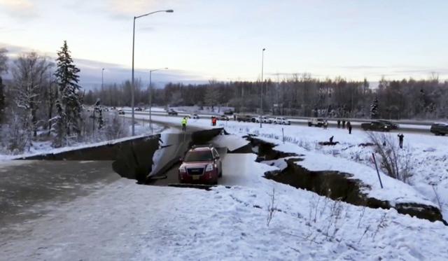 Terremoto en Alaska: potente sismo de magnitud 7 golpea Anchorage. (AP).