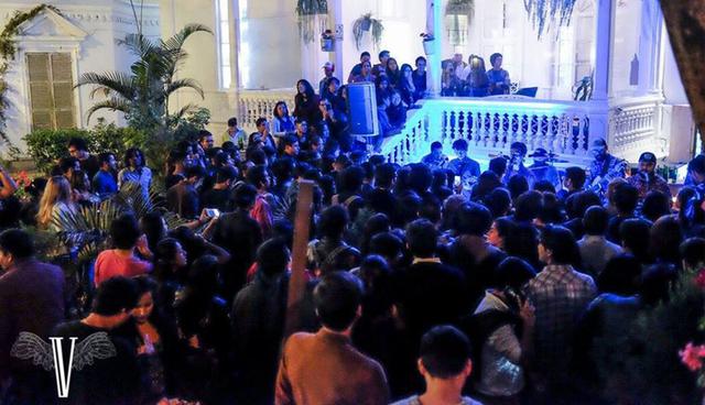 Victoria Bar. Se ubica en una casona de 100 años de antigüedad. Este lugar combina shows en vivo, DJ´s y deliciosos cócteles para pasar un momento divertido. Dirección: Pedro de Osma 135, Barranco. (Foto: Facebook/ Victoria Bar)